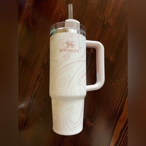30oz Stanley Quencher - Rose Quarts Swirl